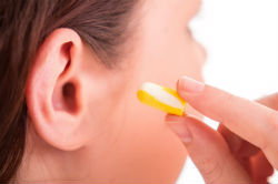Вушні пробки: діагностика, лікування Вушні пробки: діагностика, лікування
