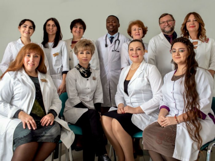 Колектив клініки «МедіКлаб» Дніпро