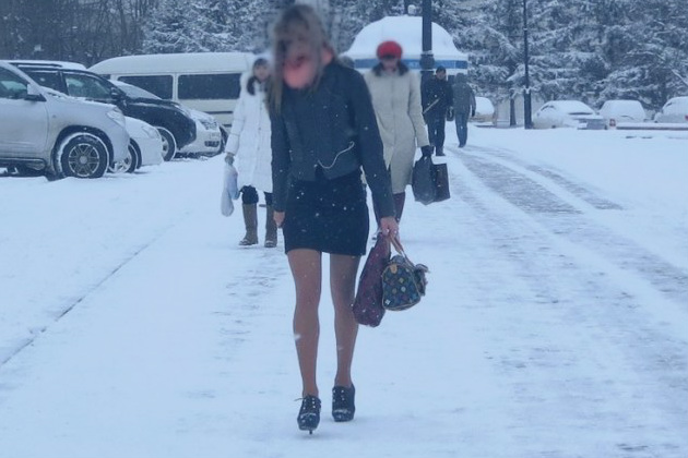 Кому небезпечно сидіти на холодному?